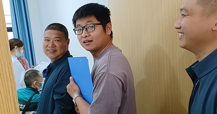 關(guān)愛(ài)員工健康